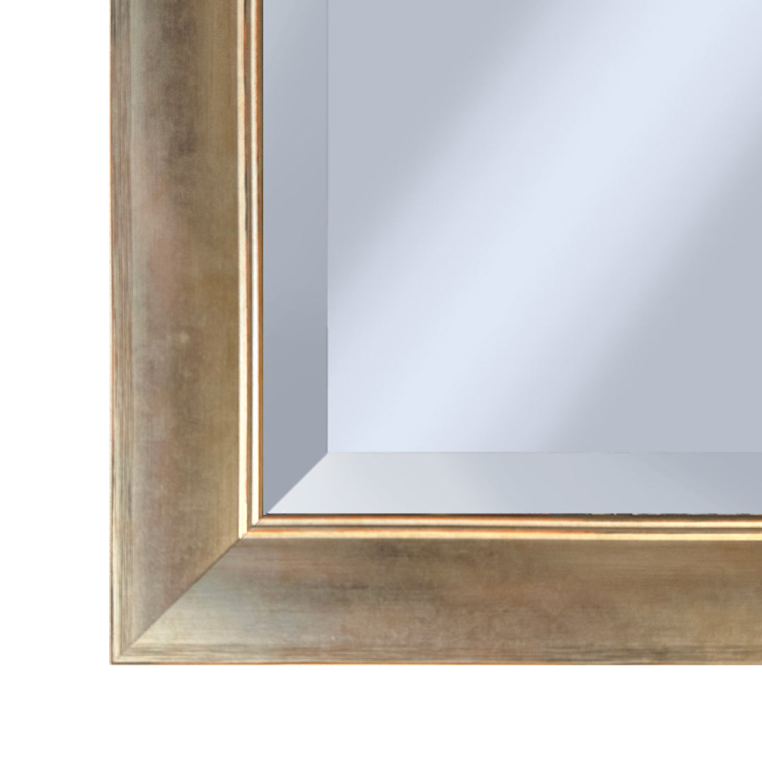 White gold corner detail 